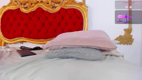 Snapshot of gigi_duran chatting on 01-05-26, 05:27 Gigi online show from 01-05-26, 05:27