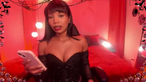 Snapshot of gigi_strawberry chatting on 10-31-25, 06:25 GIGI online show from 10-31-25, 06:25