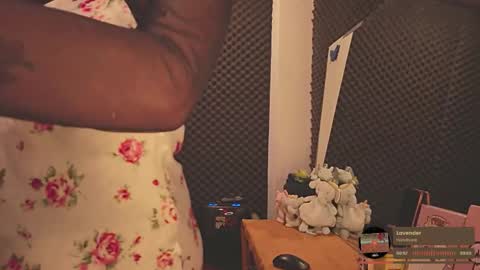 Snapshot of gigifontaine_ chatting on 10-07-25, 08:39 Gigi independet model P online show from 10-07-25, 08:39