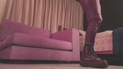 Snapshot of gigifontaine_ chatting on 11-27-25, 10:34 Gigi independet model P online show from 11-27-25, 10:34