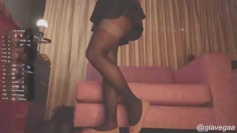 Snapshot of gigifontaine_ chatting on 11-28-25, 06:43 Gigi independet model P online show from 11-28-25, 06:43