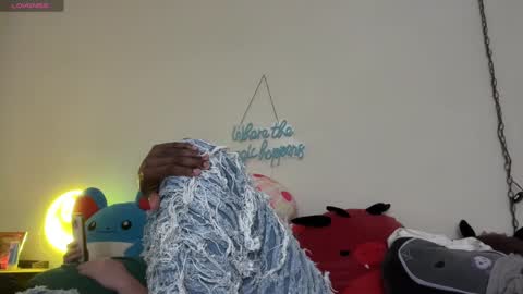 Snapshot of gigimcfee chatting on 09-09-25, 04:56 G Money online show from 09-09-25, 04:56