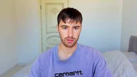 Snapshot of gilbertogonzales chatting on 09-22-25, 07:54 gilbertogonzales online show from 09-22-25, 07:54