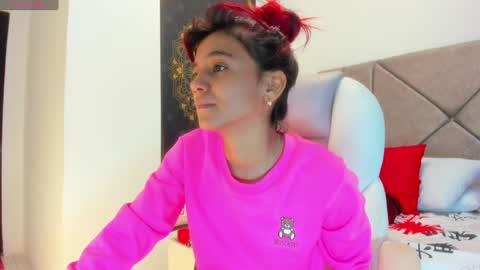 Snapshot of gimenalara chatting on 12-29-24, 07:22 Gimena online show from 12-29-24, 07:22