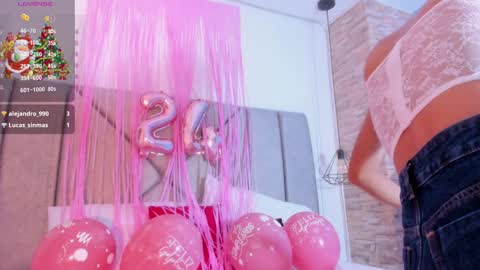 Snapshot of gimenalara chatting on 01-10-25, 07:43 Gimena online show from 01-10-25, 07:43