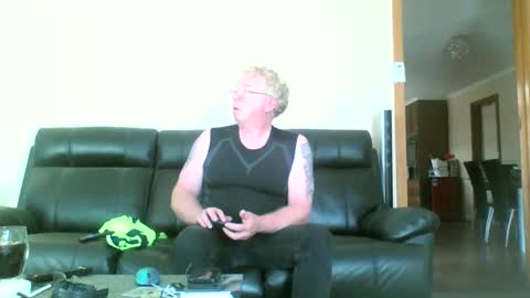 gimmmieoooo online show from 01-07-25, 05:43