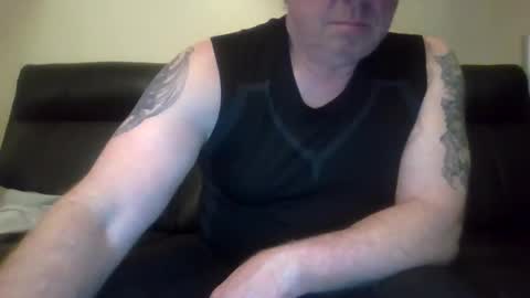 gimmmieoooo online show from 09-11-25, 07:52