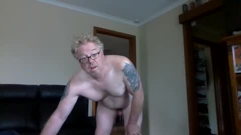 gimmmieoooo online show from 03-28-26, 09:58