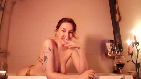 Snapshot of gin_and_juice_ chatting on 02-15-25, 11:06 Suki online show from 02-15-25, 11:06