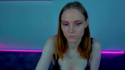 Snapshot of gina_lovelyy chatting on 11-09-25, 11:52 Gina online show from 11-09-25, 11:52