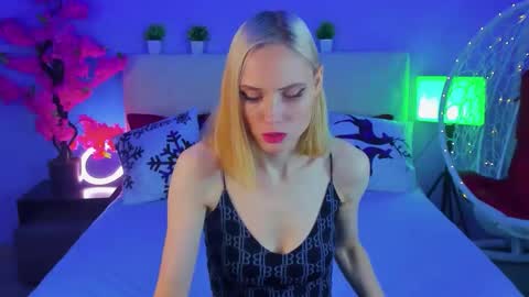 Snapshot of gina_lovelyy chatting on 01-13-26, 09:25 Gina online show from 01-13-26, 09:25