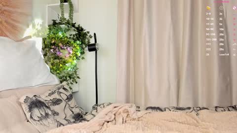 Snapshot of gina_vicious chatting on 01-09-25, 09:26 Gina online show from 01-09-25, 09:26