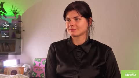 Gina online show from 11-22-25, 03:33