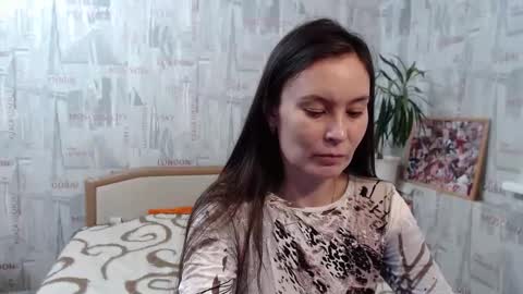 ginaxsoulah   online show from 12-18-25, 10:43