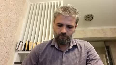 Snapshot of gindrie chatting on 09-11-25, 11:10 Gabriel online show from 09-11-25, 11:10