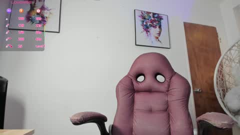Snapshot of ginebra_ness chatting on 02-07-25, 07:06 Ginebra Ness online show from 02-07-25, 07:06
