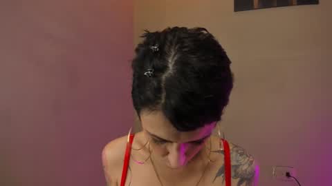 Snapshot of ginebraafxx_ chatting on 02-10-26, 04:11 Ginebra online show from 02-10-26, 04:11