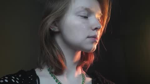        im expecting 350 thumbs up on my altar   online show from 11-25-25, 10:10