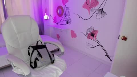 Kendall online show from 01-07-26, 01:24