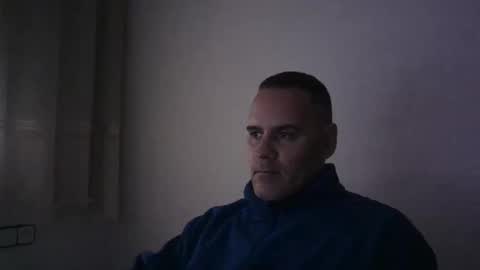 Snapshot of gioshadow chatting on 01-19-25, 11:23 gioshadow online show from 01-19-25, 11:23