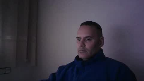 Snapshot of gioshadow chatting on 01-19-25, 02:49 gioshadow online show from 01-19-25, 02:49