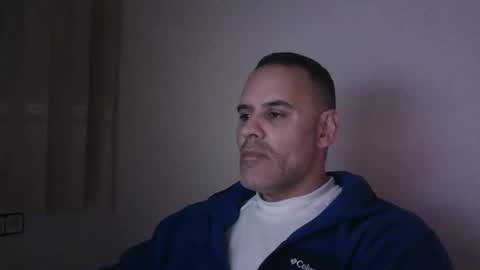 Snapshot of gioshadow chatting on 01-23-25, 08:35 gioshadow online show from 01-23-25, 08:35