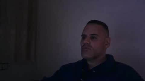 Snapshot of gioshadow chatting on 01-24-25, 09:05 gioshadow online show from 01-24-25, 09:05