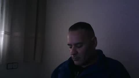 Snapshot of gioshadow chatting on 01-26-25, 01:15 gioshadow online show from 01-26-25, 01:15