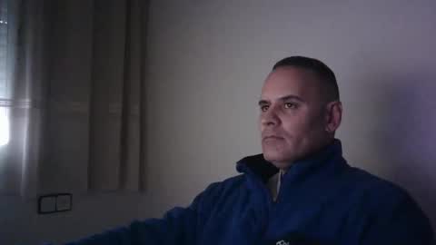 Snapshot of gioshadow chatting on 01-26-25, 04:20 gioshadow online show from 01-26-25, 04:20