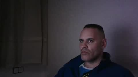 Snapshot of gioshadow chatting on 03-08-25, 11:07 gioshadow online show from 03-08-25, 11:07