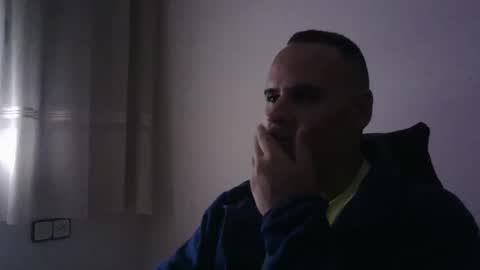 Snapshot of gioshadow chatting on 10-15-25, 11:43 gioshadow online show from 10-15-25, 11:43