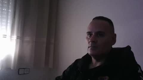 Snapshot of gioshadow chatting on 11-16-25, 09:04 gioshadow online show from 11-16-25, 09:04