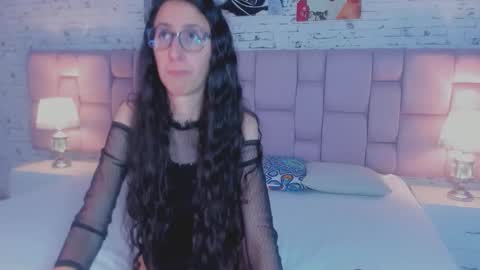 GirafMusic online show from 11-14-25, 01:32