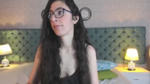 GirafMusic online show from 02-08-26, 01:36