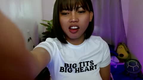 YOUR GIRL AXIE online show from 01-07-25, 10:19