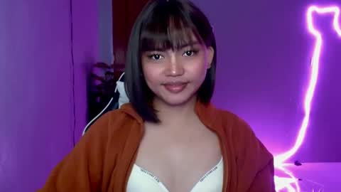 YOUR GIRL AXIE online show from 12-16-25, 10:42