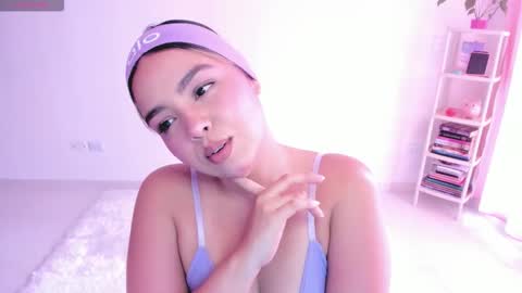 Alana online show from 11-22-25, 02:16