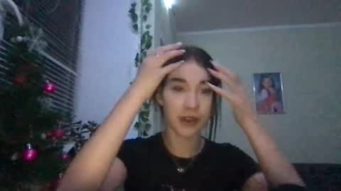 girl_sue online show from 12-13-24, 08:04