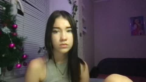 girl_sue online show from 12-19-24, 10:00