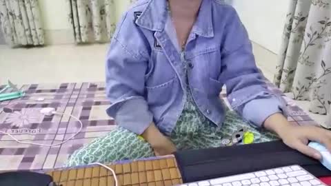 girlhanoi online show from 10-22-25, 08:41