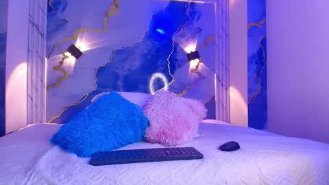 Snapshot of girls_from_medellin chatting on 11-02-25, 03:09 eleanor and celeste online show from 11-02-25, 03:09