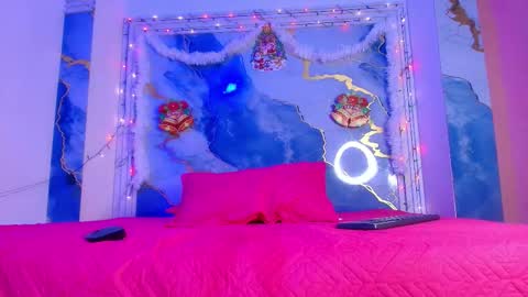 Snapshot of girls_from_medellin chatting on 12-02-25, 03:12 eleanor and celeste online show from 12-02-25, 03:12