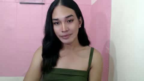 Snapshot of girlthatuneedxxx chatting on 12-03-24, 09:01 Rhaine online show from 12-03-24, 09:01