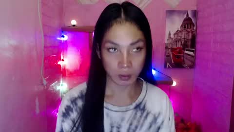 Snapshot of girlwhobelieveinmagic chatting on 01-06-25, 11:18 Callmenor online show from 01-06-25, 11:18