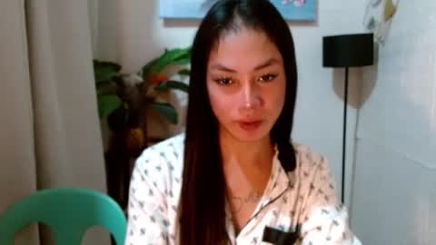 Snapshot of girlwhobelieveinmagic chatting on 01-07-25, 09:29 Callmenor online show from 01-07-25, 09:29