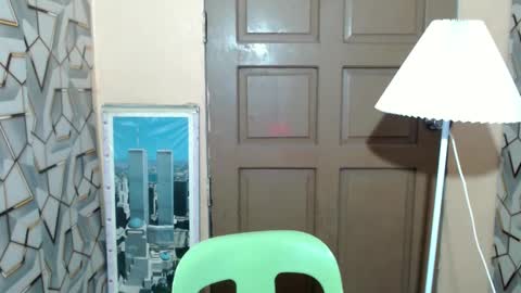 Snapshot of girlwhobelieveinmagic chatting on 01-11-25, 06:24 Callmenor online show from 01-11-25, 06:24