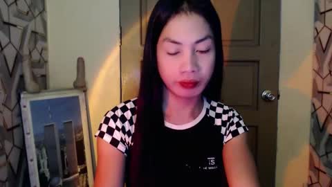 Snapshot of girlwhobelieveinmagic chatting on 01-15-25, 10:17 Callmenor online show from 01-15-25, 10:17