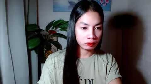 Snapshot of girlwhobelieveinmagic chatting on 01-24-25, 02:07 Callmenor online show from 01-24-25, 02:07