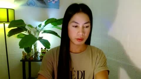 Snapshot of girlwhobelieveinmagic chatting on 02-17-25, 06:59 Callmenor online show from 02-17-25, 06:59