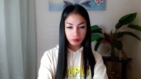 Snapshot of girlwhobelieveinmagic chatting on 03-10-25, 06:45 Callmenor online show from 03-10-25, 06:45